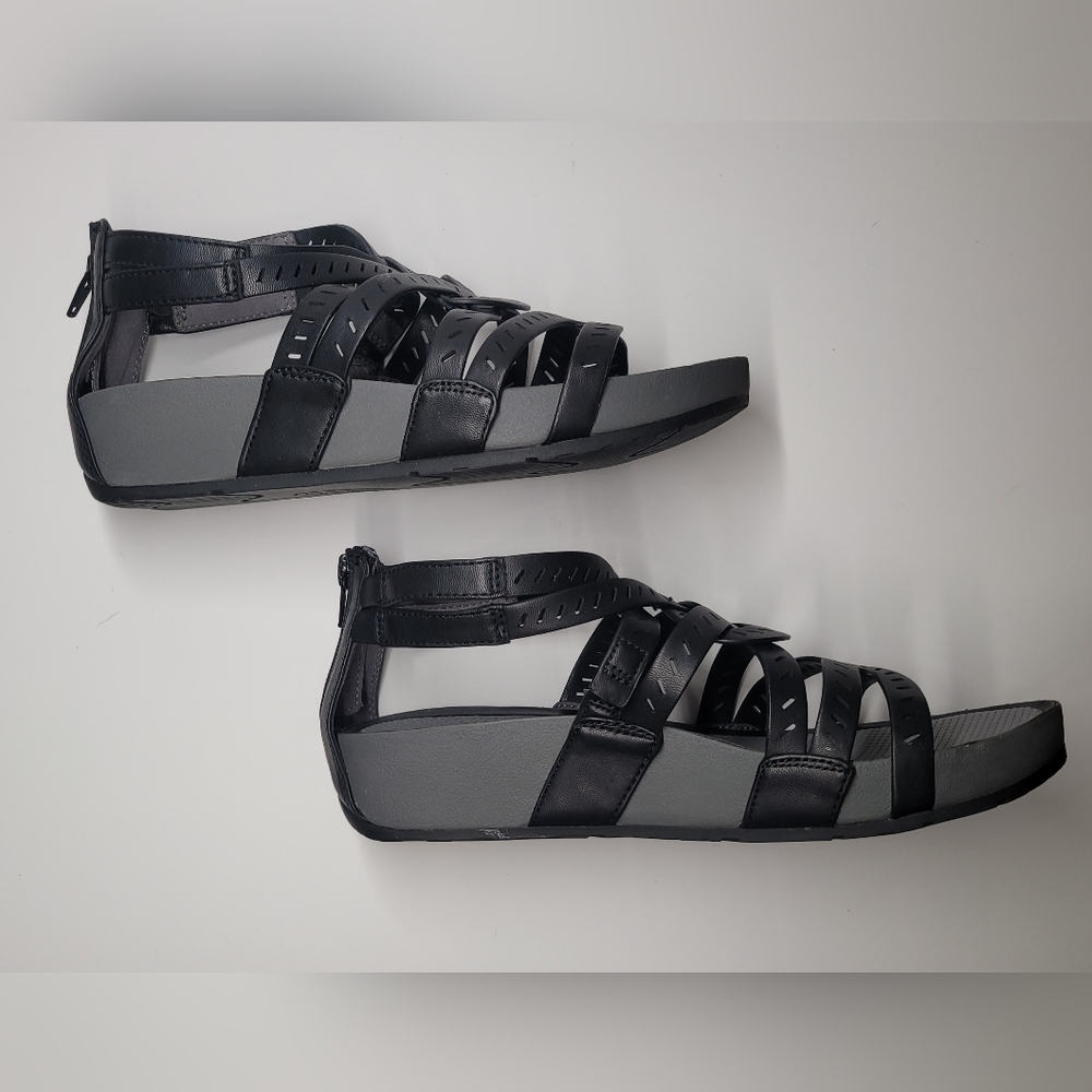 Baretraps Womens Lorra Black Sandal Size 8M